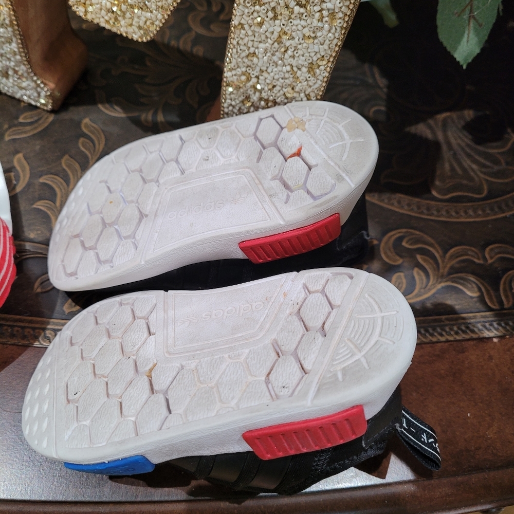 Adidas baby shoes - Picture 3 of 4
